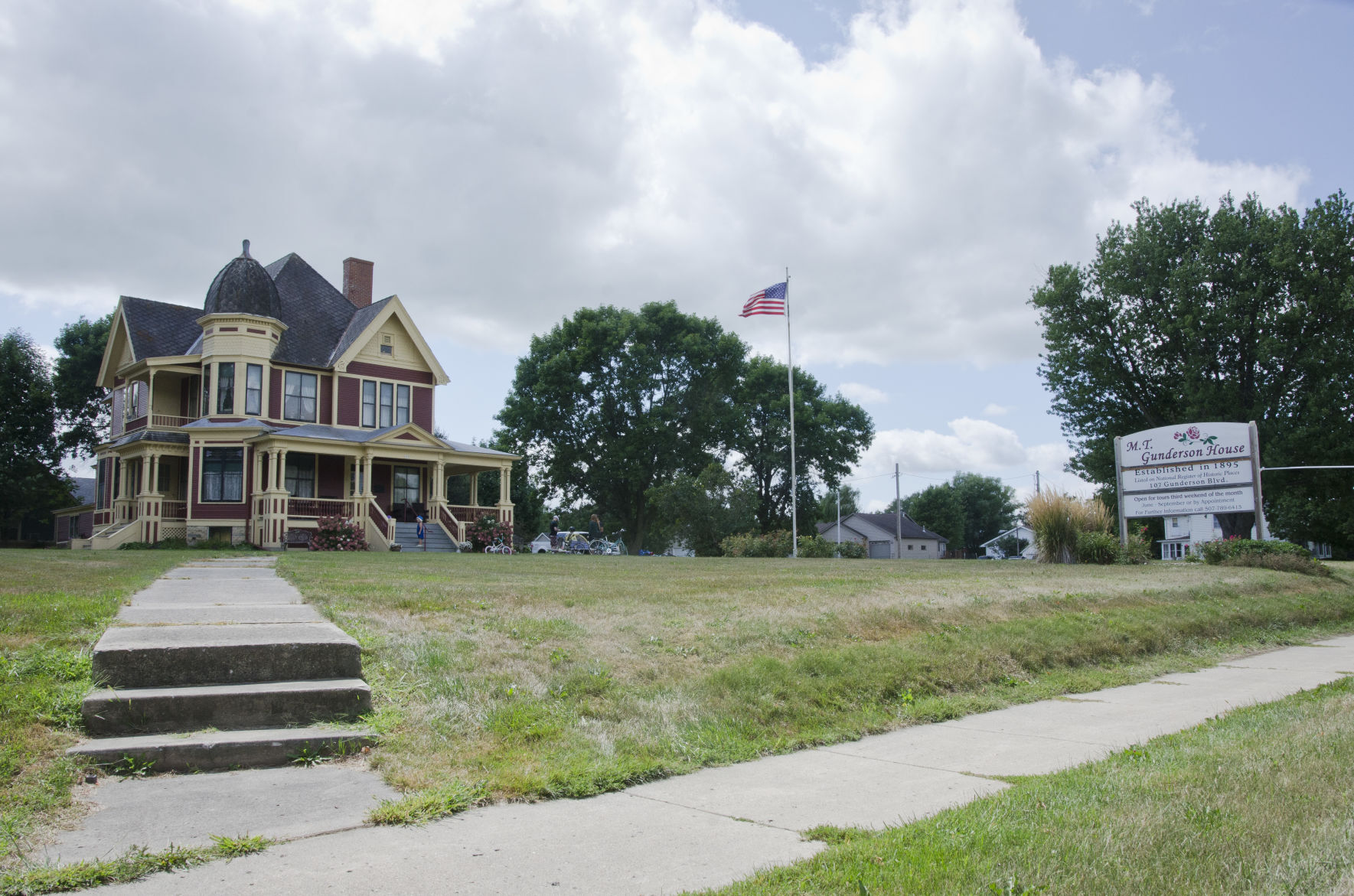 Gunderson House